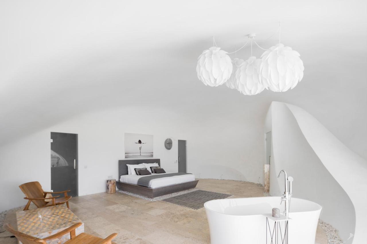 The Cloud Beachfront Villa Tabanan Selemadeg Exterior foto