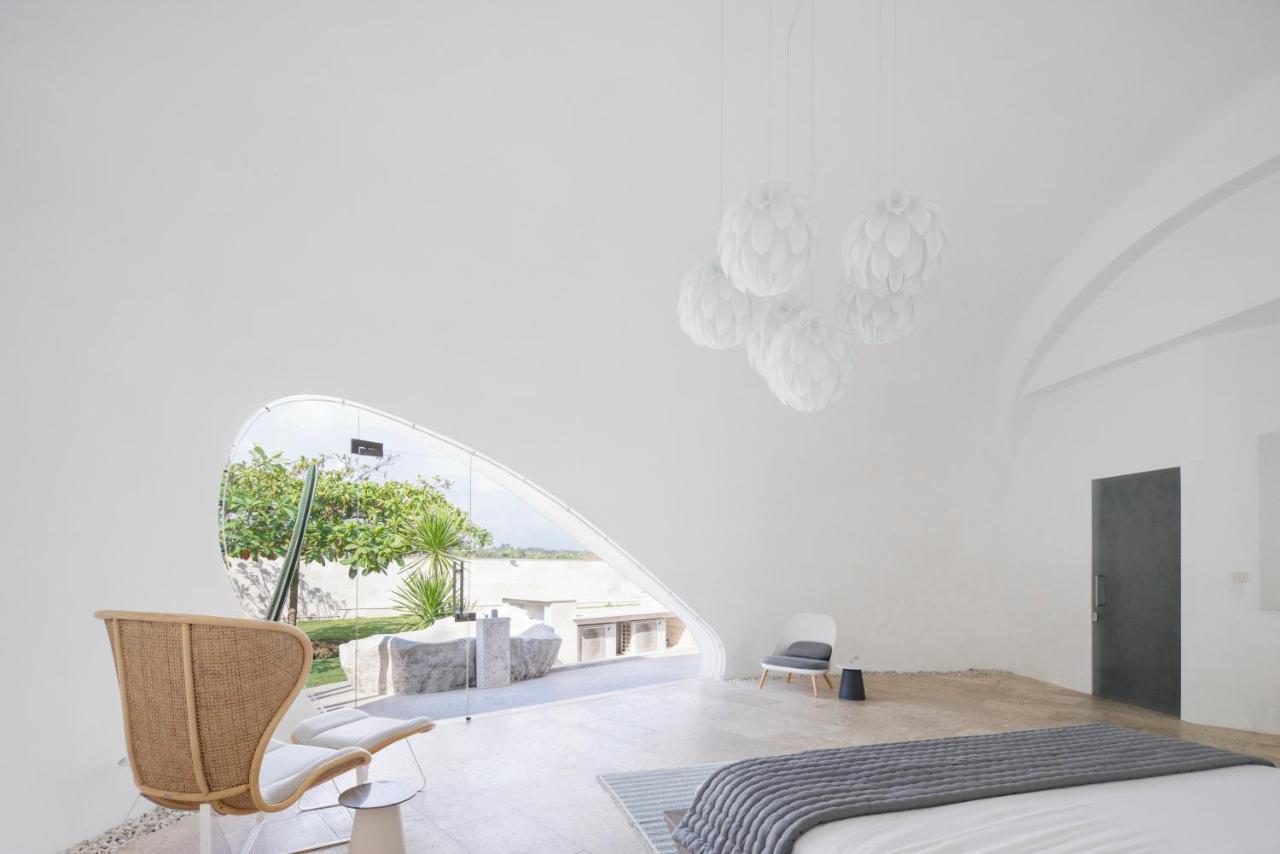 The Cloud Beachfront Villa Tabanan Selemadeg Exterior foto