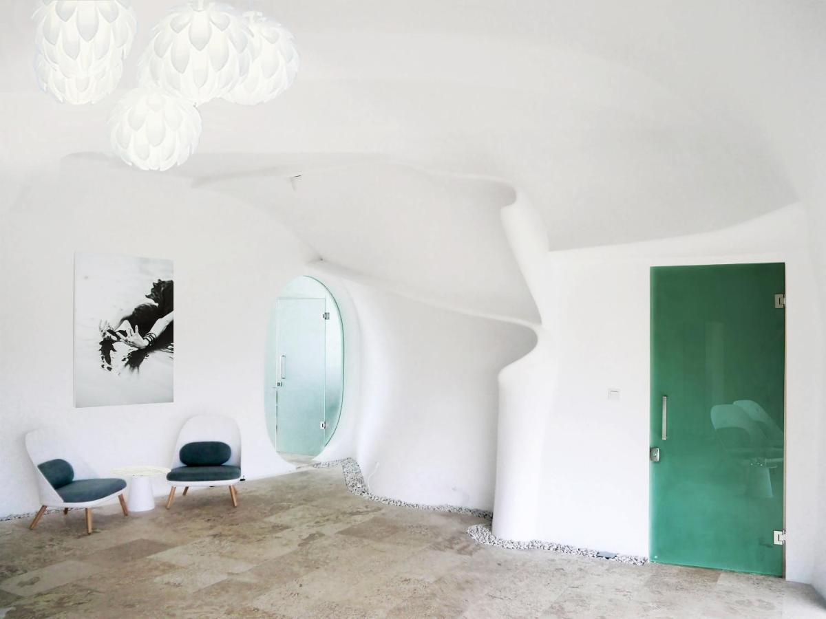 The Cloud Beachfront Villa Tabanan Selemadeg Exterior foto